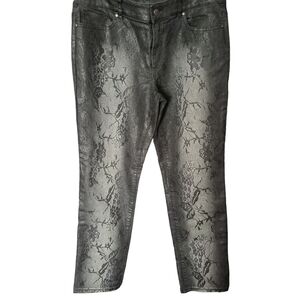 Chico's Platinum Jeans Black And White Floral Print Size 1